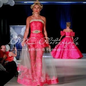 Custom design by Wanda Beauchamp